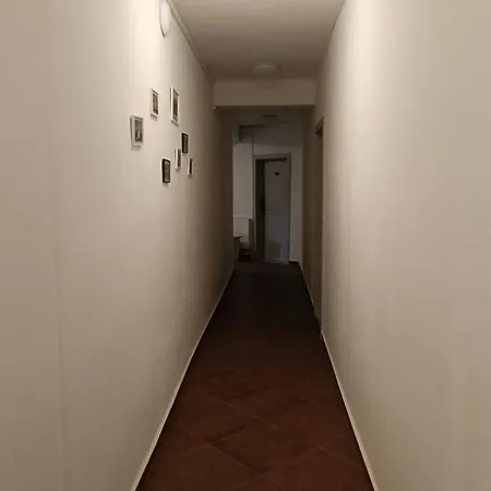 Готель Liliacul