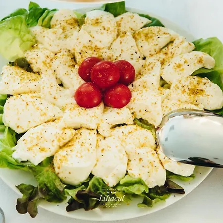 Liliacul Готель